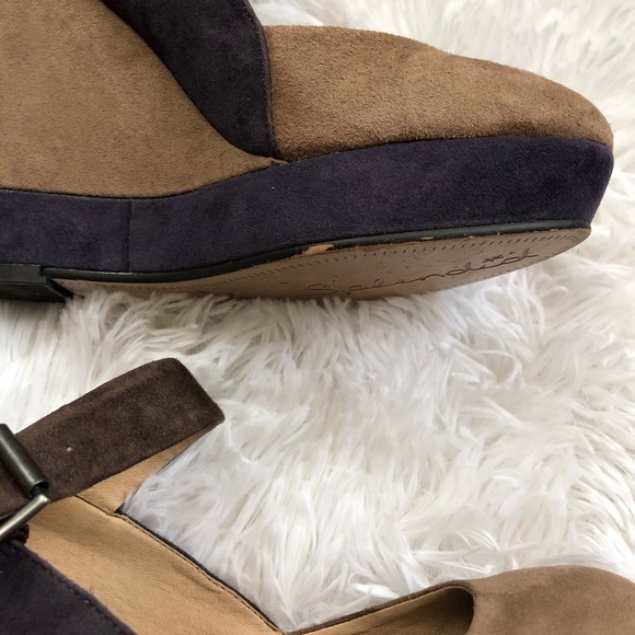 Splendid Larabee Colorblock Suede Wedge - Picture 7 of 8